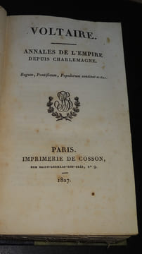ANNALES DE L'EMPIRE DEPUIS CHARLEMAGNE. VOLTAIRE