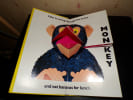 NEW AT THE ZOO - A MIX-AND-MATCH POP-UP BOOK. MOERBEEK Kees