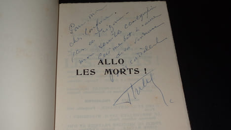 ALLO LES MORTS !. TULOUP François