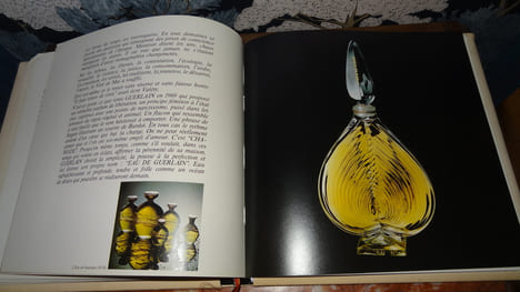 GUERLAIN - ALBUM DU CENT CINQUANTENAIRE (1828-1978) - CHRONIQUE PARFUMÉE DU TEMPS QUI PASSE. COLLECTIF