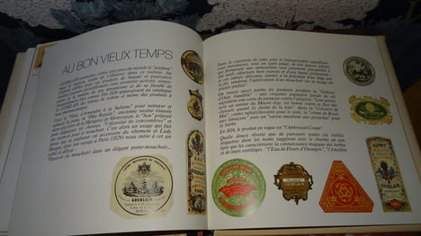 GUERLAIN - ALBUM DU CENT CINQUANTENAIRE (1828-1978) - CHRONIQUE PARFUMÉE DU TEMPS QUI PASSE. COLLECTIF