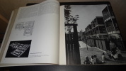 ARCHITECTURE DE NOTRE TEMPS 1 : QUARTIERS RÉSIDENTIELS - VILLES NOUVELLES. COLLECTIF
