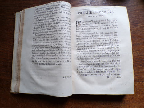 L'HOMME-DIEU OU LE PARALLELE DES ACTIONS DIVINES & HUMAINES DE JÉSUS-CHRIST. HENRYS Claude