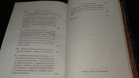 HISTOIRE DES INHUMATIONS CHEZ LES PEUPLES ANCIENS ET MODERNES. FAVROT Docteur