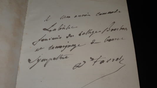 HISTOIRE DES INHUMATIONS CHEZ LES PEUPLES ANCIENS ET MODERNES