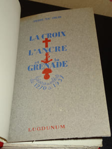 LA CROIX, L'ANCRE ET LA GRENADE