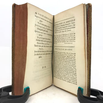 Fables nouvelles, dédiées au Roy, avec un discours sur la fable.. HOUDAR DE LA MOTTE (Antoine)