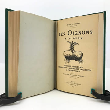 Sur les Allium : les Aulx. Histoire, Légende & Littérature. Phytologie, thérapeutique & Pharmacologie. Les Hyarates de Carbone des Allium. ...