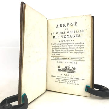 Abrégé de l’histoire générale des voyages, Contenant Ce qu’il y a de plus remarquable, de plus utile & de mieux avéré dans les Pays où les Voyageurs ...