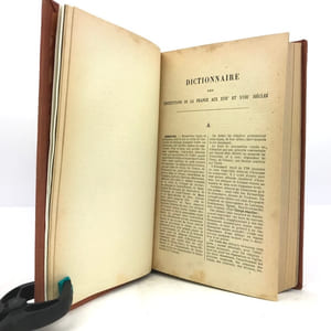 Dictionnaire des institutions de la France aux XVIIe et XVIIIe siècles.