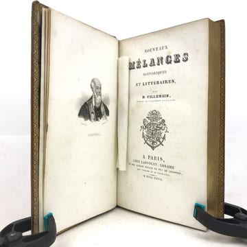 Nouveaux mélanges historiques et littéraires.. VILLEMAIN (Abel-François) 