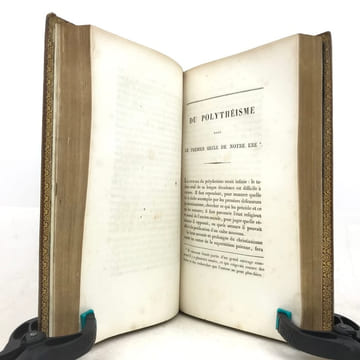 Nouveaux mélanges historiques et littéraires.. VILLEMAIN (Abel-François) 