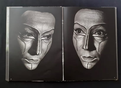 En votre gravité visages -