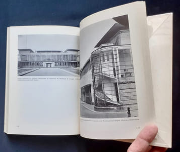Apollon dans la démocratie - La nouvelle architecture et le Bauhaus -