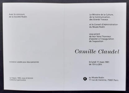 Carton d'invitation à l'inauguration + dossier de presse de l'exposition "Camille Claudel 1864-1943" au musée Rodin du 12 mars au 2 juin 1991.