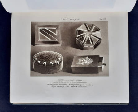 Exposition internationale des Arts décoratifs et industriels modernes. Paris 1925. Volume V : Accessoires du Mobilier.. DAVIS (Fernand). LEON (Paul). ...