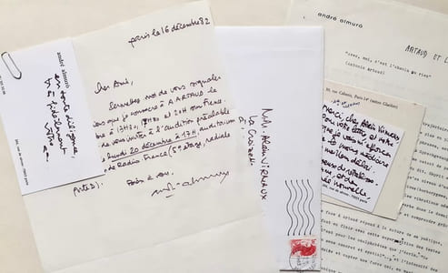 Manuscrits et tapuscrits des collaborateurs au numéro spécial consacré à Antonin Artaud de la revue Europe n°667-668, parue en novembre 1984.