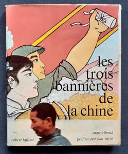 Les trois bannières de la Chine.