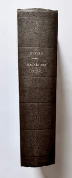 5 livres de 1784 et 1785 relié en un volume sur le magnétisme animal : Aphorismes de M. Mesmer dictés à l'assemblée de ses élèves et dans lesquels on ...