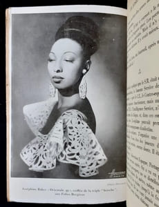 Les Mémoires de Joséphine Baker, recueillis et adaptés par Marcel Sauvage.