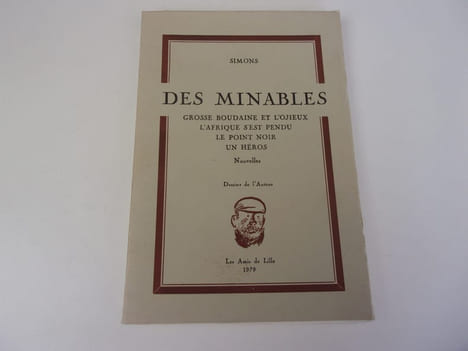 DES MINABLES grosse boudaine et l'ojieux. L'Afrique s'est pendu le point noir un héros. SIMONS