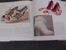 SEDUCTION DE LA CHAUSSURE  Quatre si&egrave;cles de mode. WALFORD Jonathan