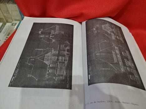 Existe-t-il une architectonique de la maison? Nancy (1904-1970). . [ART] - SOUS LA DIRECTION DE JEAN-CLAUDE VIGATO