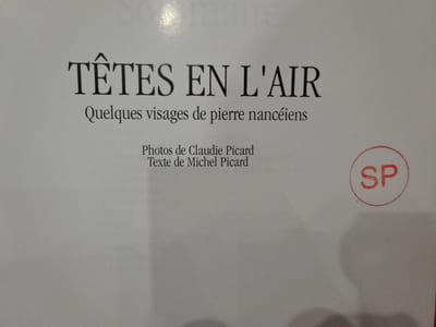 Têtes en l'air: quelques visages de pierre nancéiens.