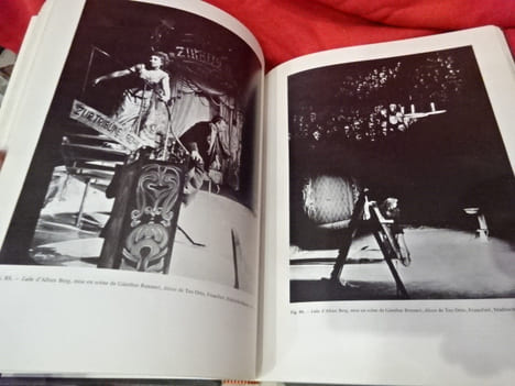 L'expressionnisme dans le théâtre européen. Colloque organisé par le Centre d'Études Germaniques de l'université de Strasbourg en 1968. . ...