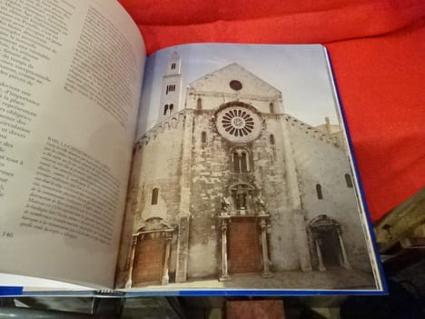 La Pouille, tourisme, histoire, art, folklore. . [ART] - MOLA (Stefania)