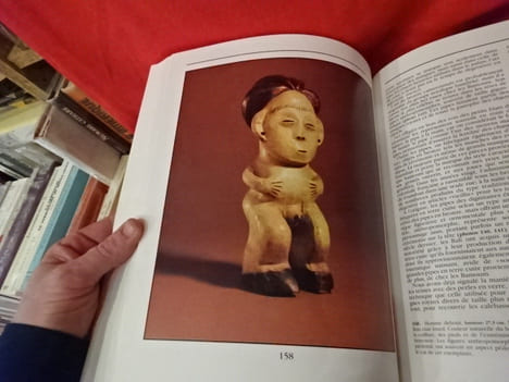 Rites et coutumes dans l'art africain. . [ART] - HEROLD (Erich)