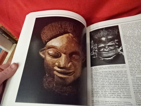 Rites et coutumes dans l'art africain. . [ART] - HEROLD (Erich)