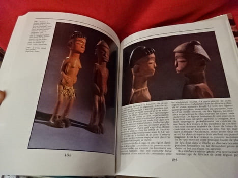 Rites et coutumes dans l'art africain. . [ART] - HEROLD (Erich)