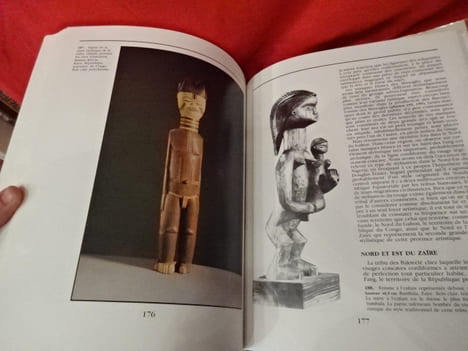 Rites et coutumes dans l'art africain. . [ART] - HEROLD (Erich)