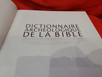 Dictionnaire archéologique de la bible. 