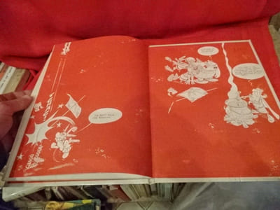Le cadeau de César. 