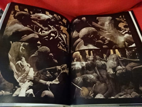 Les Noubas. . [ART] - RIEFENSTAHL (Leni)