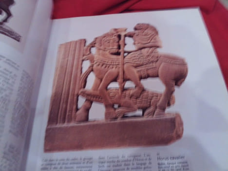 Chevaux et cavaliers arabes dans les arts d'Orient et d'Occident. . [ART] - CATALOGUE D'EXPOSITION (Sous la direction de Jean-Pierre Digard)