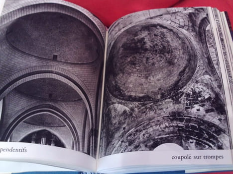 Glossaire de termes techniques à l'usage des lecteurs de «la Nuit des temps». . [ART] - VOGÜÉ (Melchior de), NEUFVILLE (Jean)