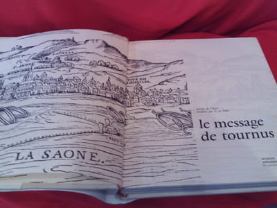 Le message de Tournus. 