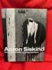 Aaron Siskind, une autre réalité photographique. . [PHOTOGRAPHIE] - SISKIND (Aaron), MORA (Gilles)