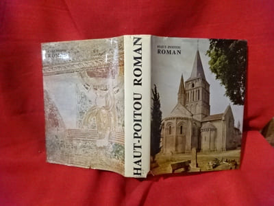 Haut-Poitou Roman. 