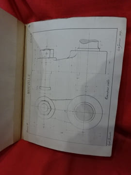 Cahier regroupant un ensemble de dessins techniques scolaires montés sur onglet. . [VARIA] - LIBERTY (François)