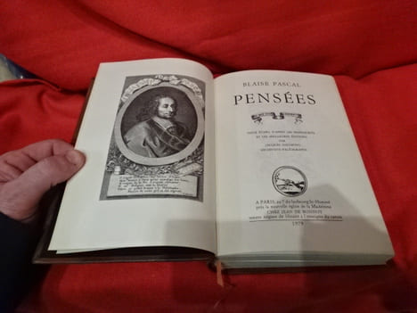 Pensées. . [PHILOSOPHIE SCIENCES HUMAINES] - PASCAL (Blaise)