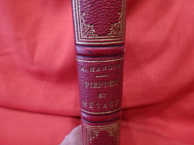 Pierres et Métaux. 