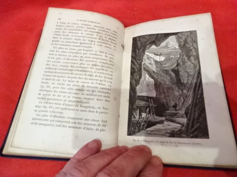 Les Merveilles du Monde souterrain. . [HISTOIRE] - SIMONIN (L.)