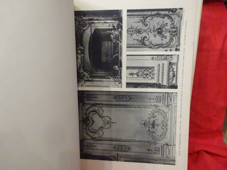 La décoration des intérieurs au XVIIIèmesiècle, motifs d'architecture, de sculpture et de peinture exécutés sous les époques L. XV, L. XVI & Empire. . ...