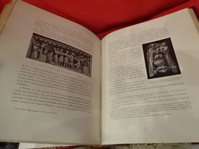 L’Art religieux du XIIIesiècle, en France, étude sur l’iconographie du Moyen Âge et sur ses sources d’inspiration.