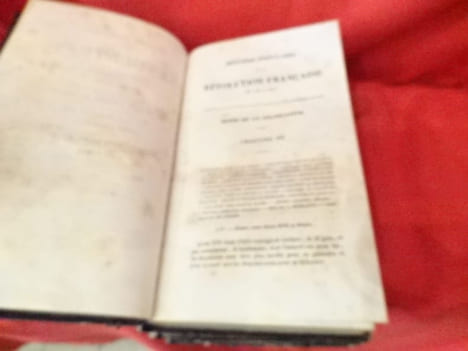 Histoire populaire de la Révolution française, de 1789 à 1830, précédée d’un Précis de l’Histoire des Français, depuis leur origine. . [LIVRES ...