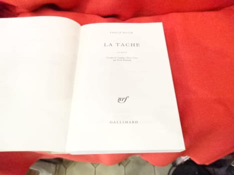 La Tache. . [LITTERATURE] - ROTH (Philip)